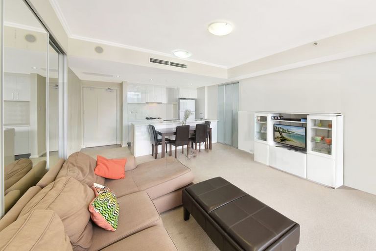 2 bedrooms Apartment / Unit / Flat in 27/545-553 Pacific Highway ST LEONARDS NSW, 2065
