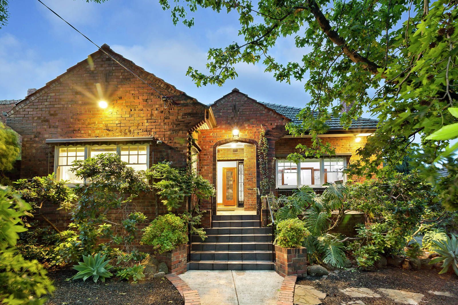 9 Tower Hill Road, Glen Iris VIC 3146, Image 0