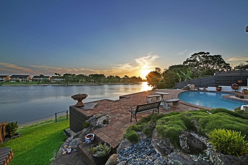 38 Honeyeater Drive, Burleigh Waters QLD 4220, Image 0