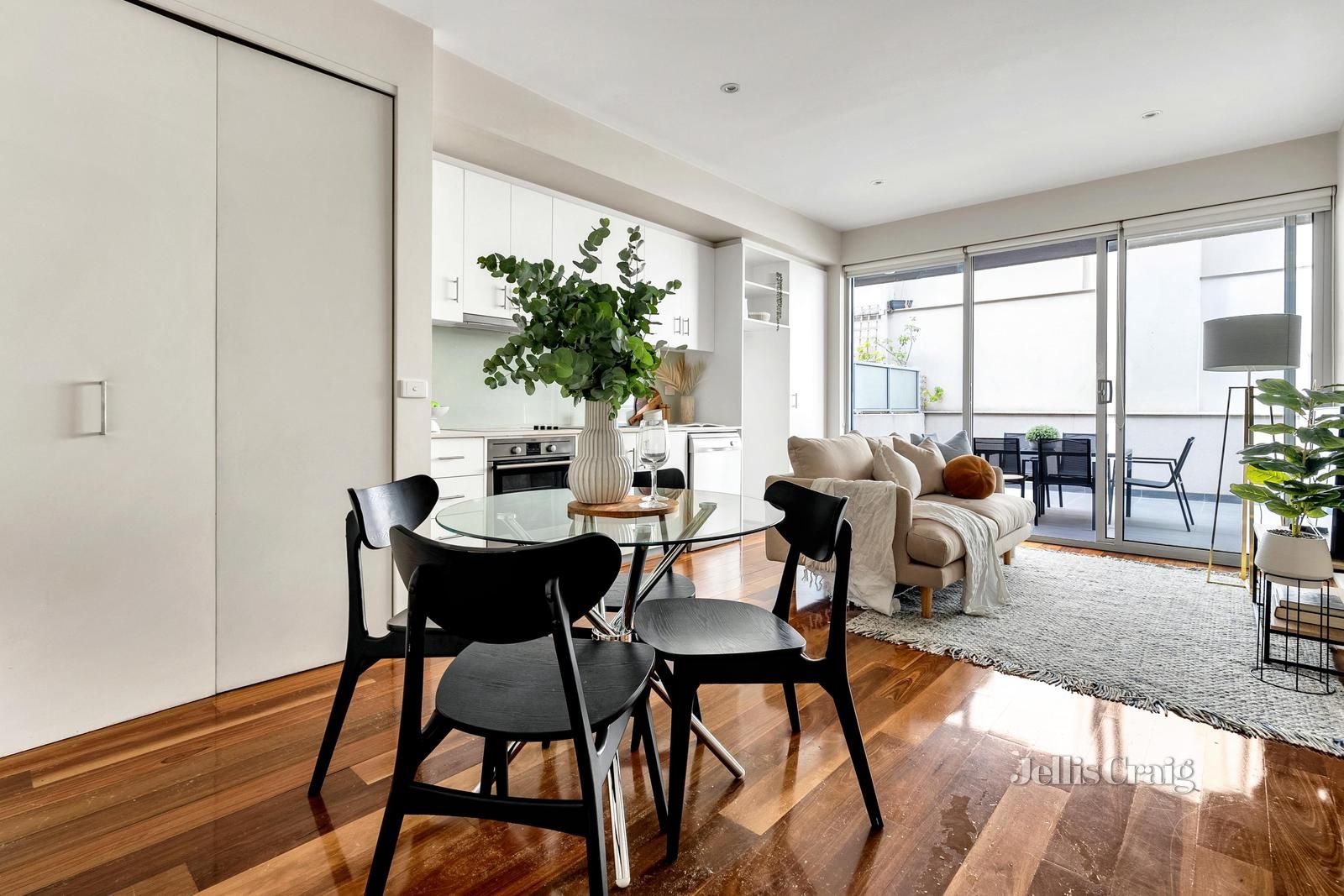 2 bedrooms Apartment / Unit / Flat in 106/8-38 Percy Street BRUNSWICK VIC, 3056