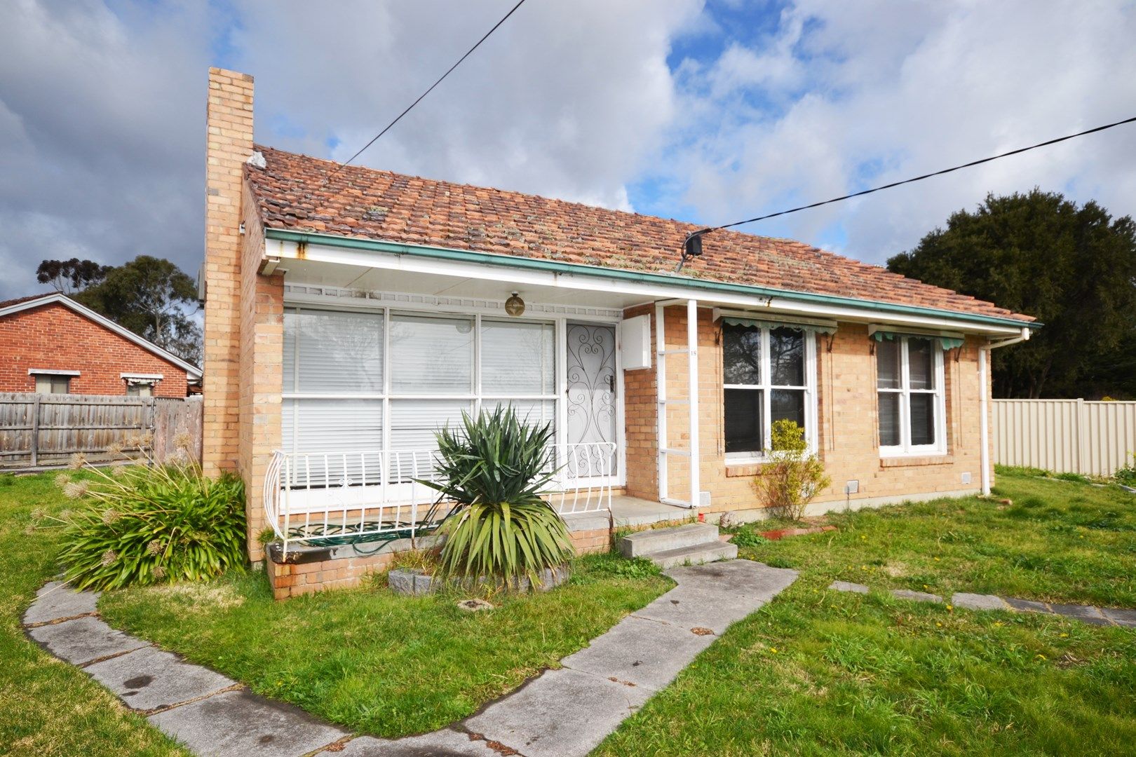 3 bedrooms House in 18 Boyd Crescent HEIDELBERG WEST VIC, 3081