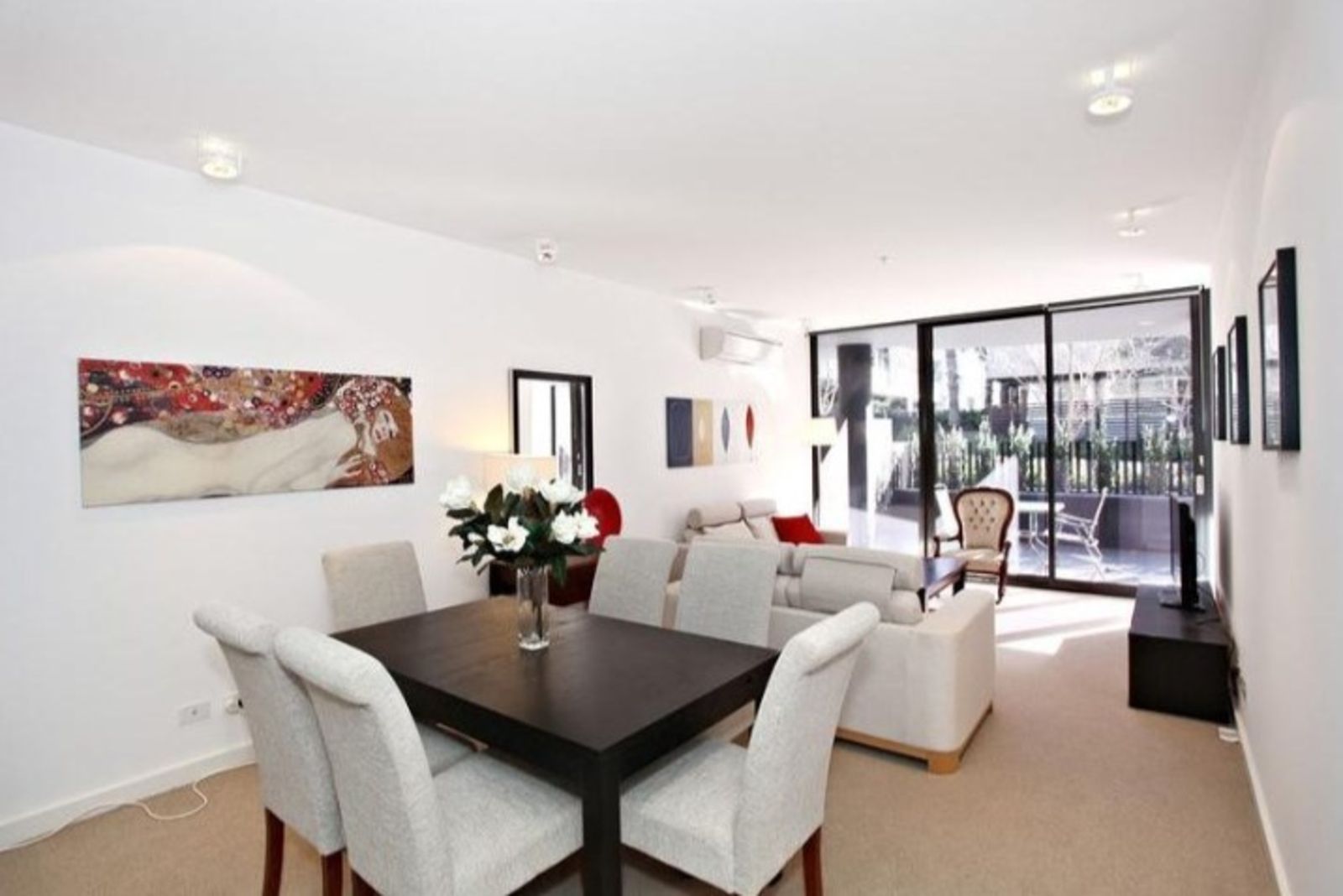 2 bedrooms Apartment / Unit / Flat in 3/14 Elizabeth Street MALVERN VIC, 3144