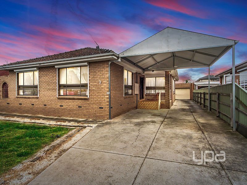 7 Harcourt Avenue, St Albans VIC 3021, Image 0