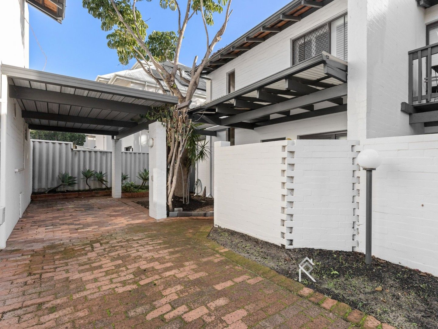 2 bedrooms Townhouse in 6/8 York Street SOUTH PERTH WA, 6151