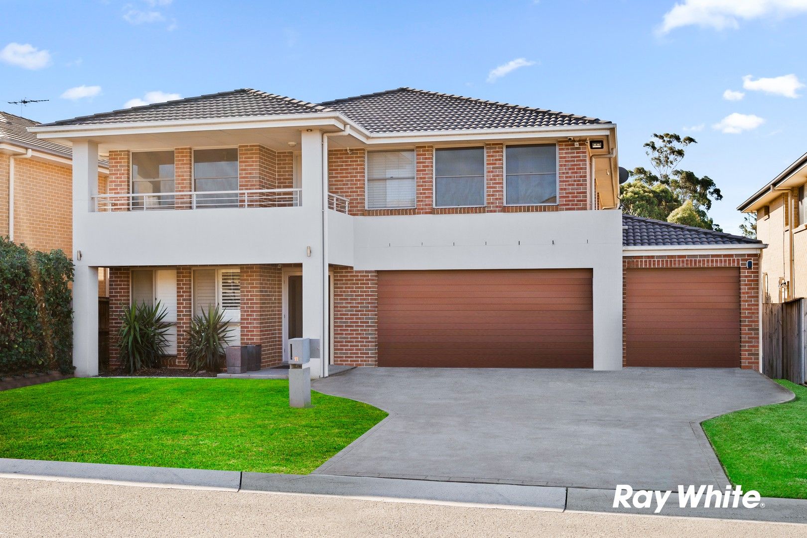 6 bedrooms House in 11 Yaldara Street KELLYVILLE RIDGE NSW, 2155