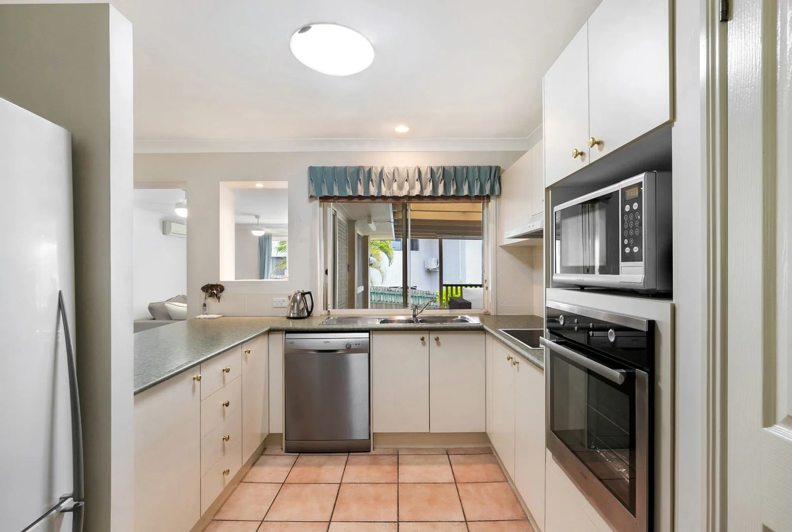 Additional image 5 of 31 Foley Place, Sinnamon Park QLD 4073