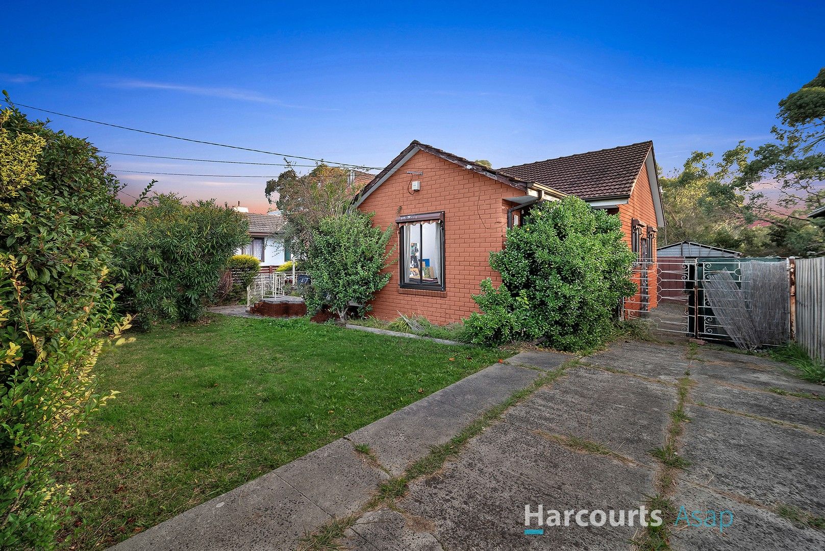 4 bedrooms House in 47 Tarata Drive DOVETON VIC, 3177