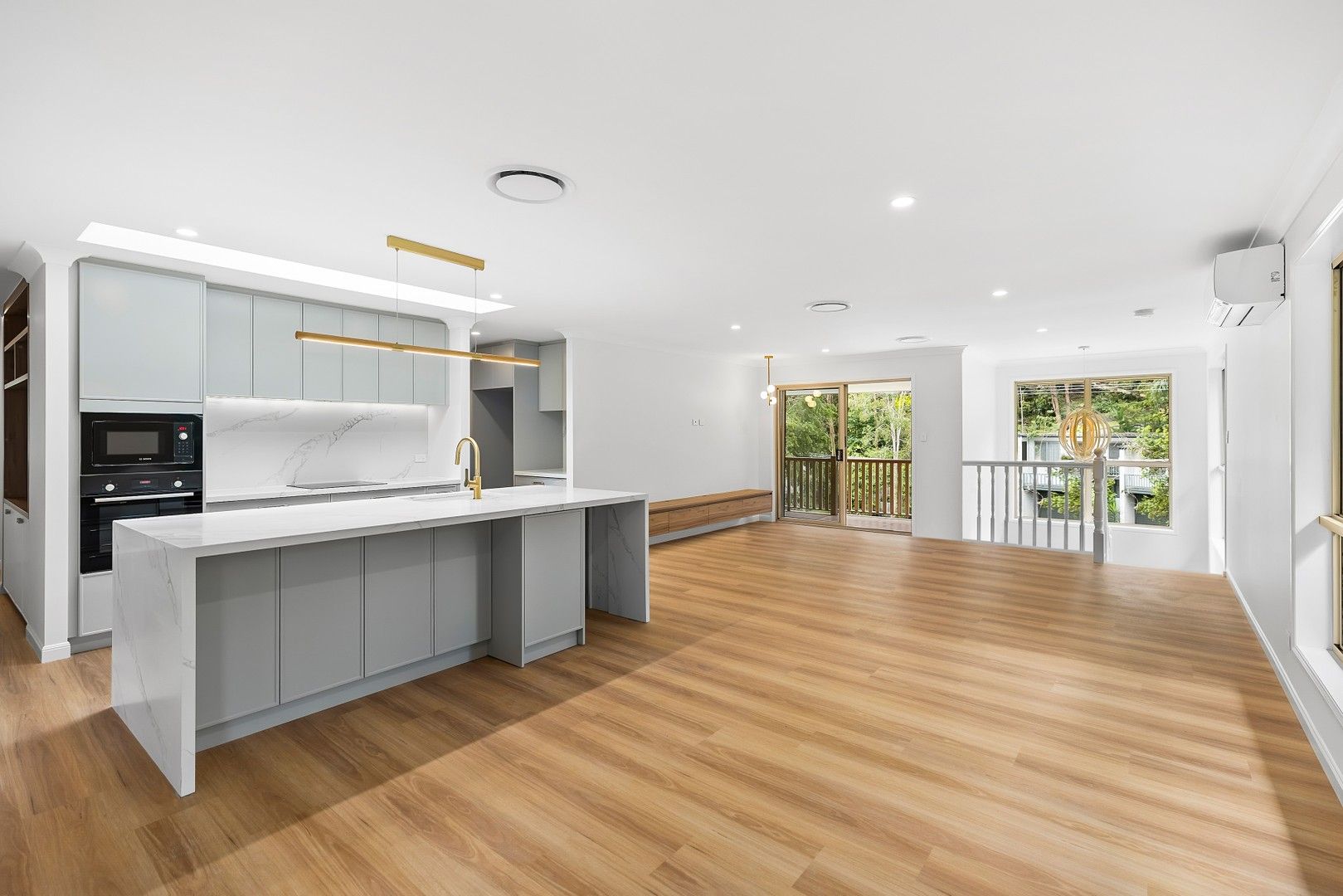 3 bedrooms Townhouse in 22A Praeger Street CHAPEL HILL QLD, 4069