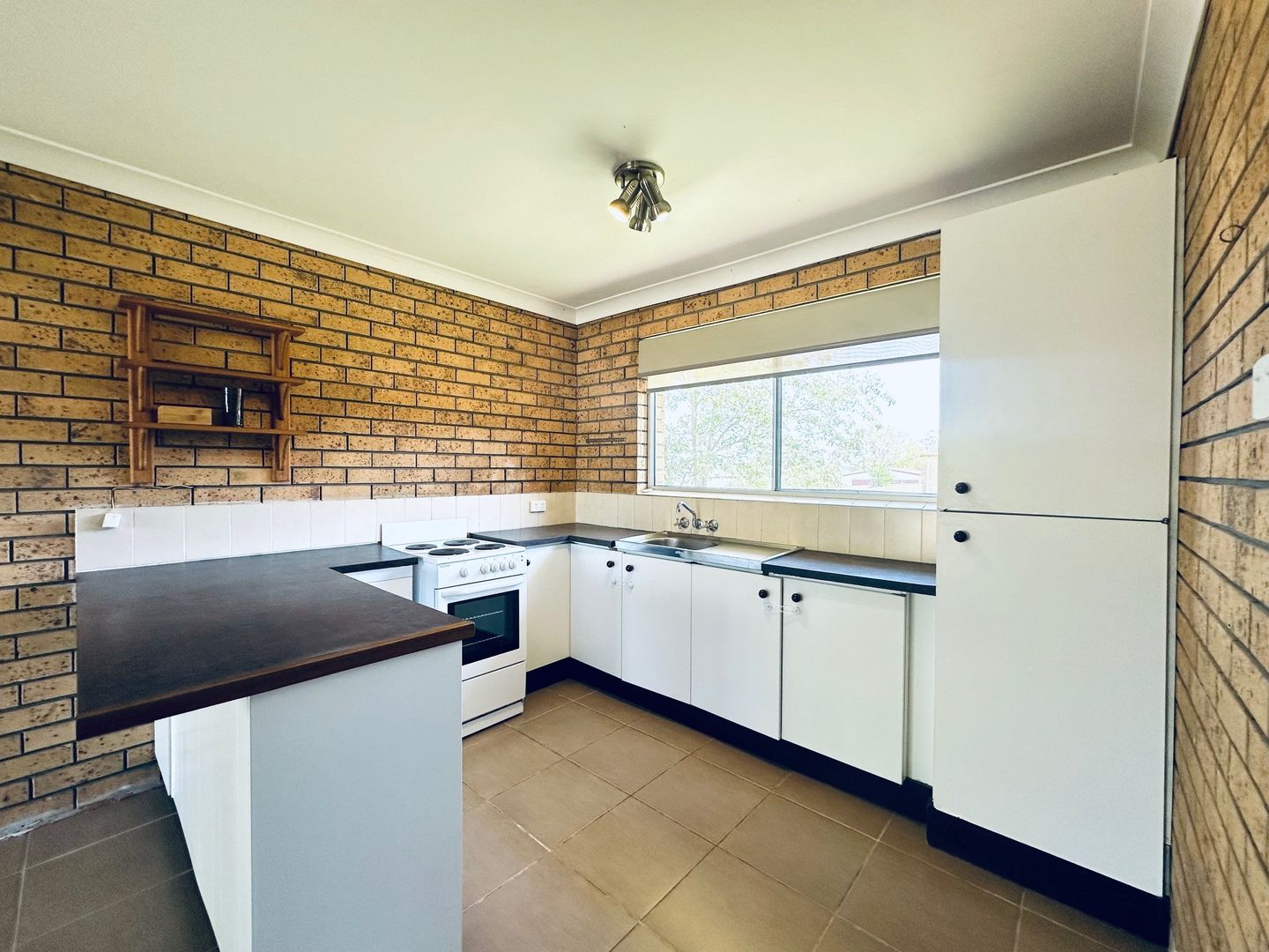 1/219 Maitland Street, Kurri Kurri NSW 2327 Apartment For Rent 350