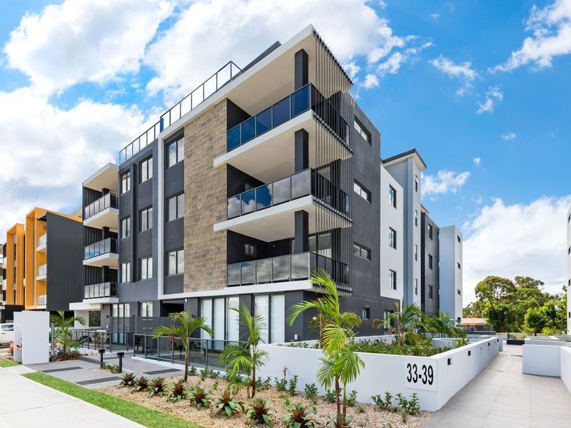 3 bedrooms Apartment / Unit / Flat in 5/33-39 Veron Street WENTWORTHVILLE NSW, 2145
