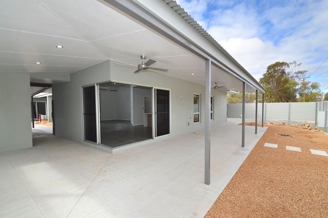 2/6 Winnecke Avenue, East Side NT 0870, Image 2