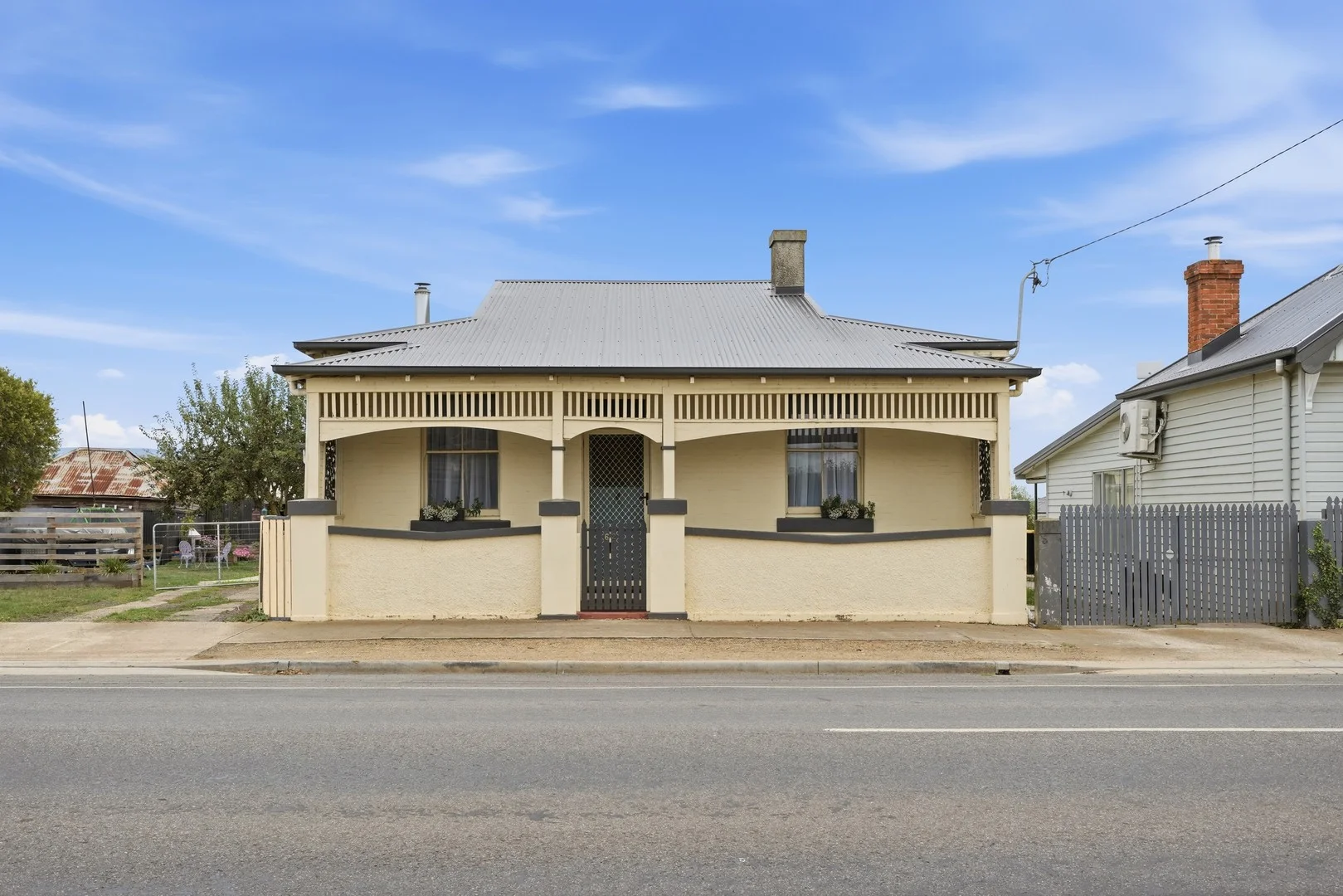 Primary image of 62 Main Street, Cressy TAS 7302