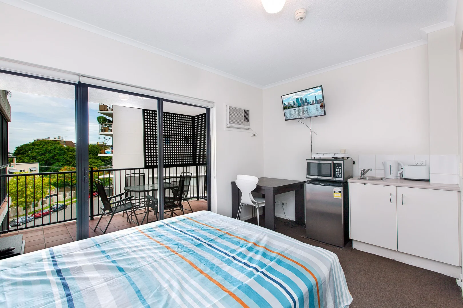 75 Thorn Street, Kangaroo Point QLD 4169