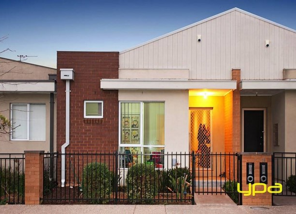 10/30-40 College Street, Caroline Springs VIC 3023