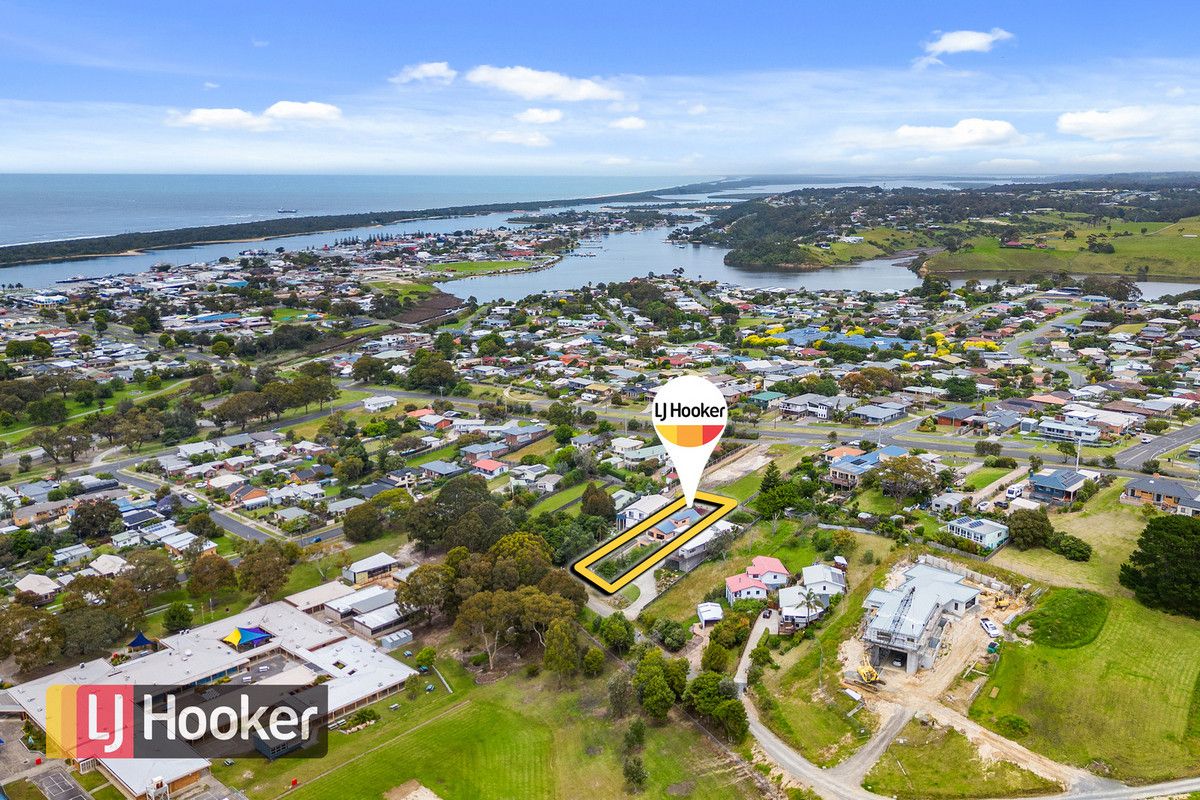 13 Outlook Avenue, Lakes Entrance VIC 3909 Domain
