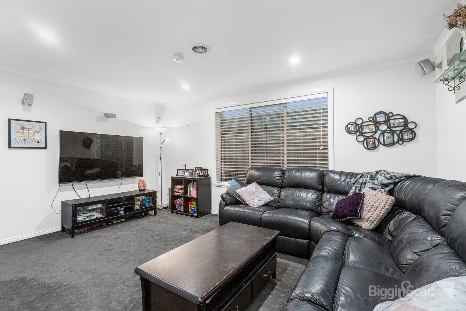 6 Lewin Court, Altona Meadows VIC 3028, Image 2