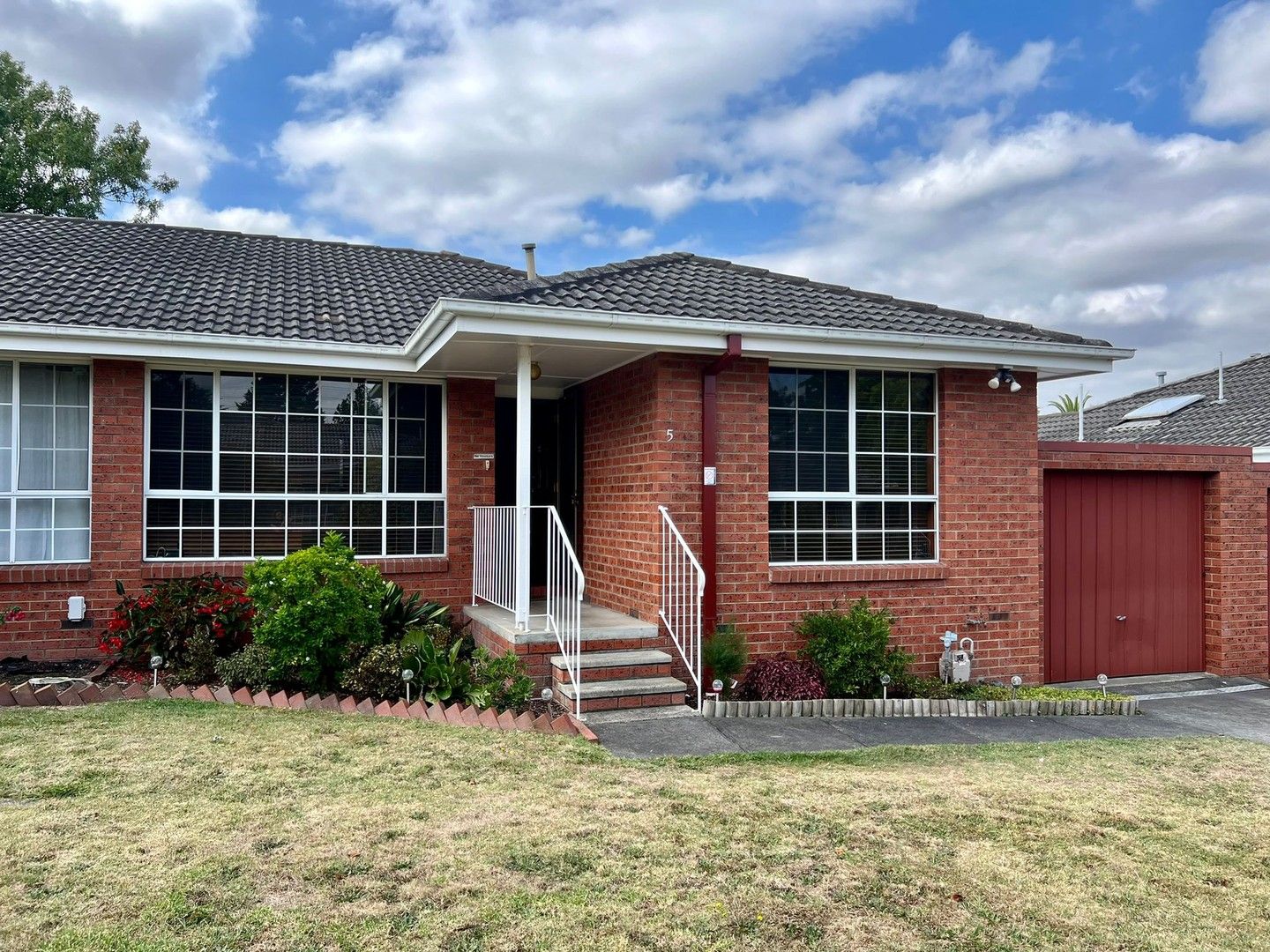 2 bedrooms Apartment / Unit / Flat in 5/40-44 Lusher Road CROYDON VIC, 3136
