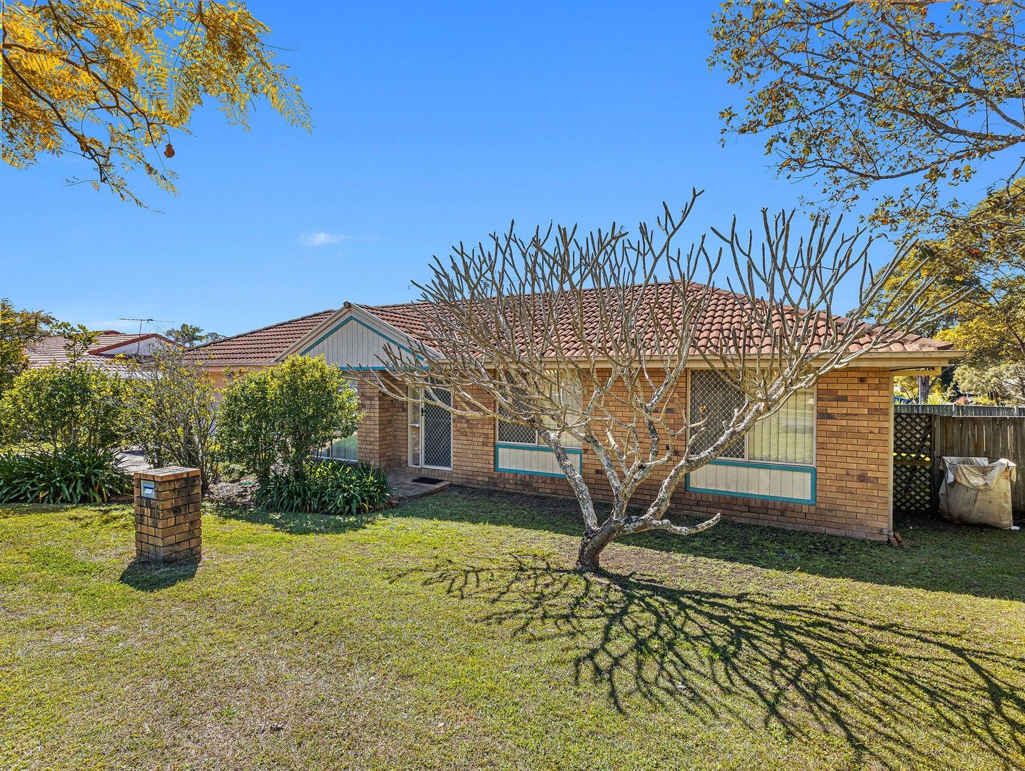 3 bedrooms House in 18 Willowtree Drive FLINDERS VIEW QLD, 4305