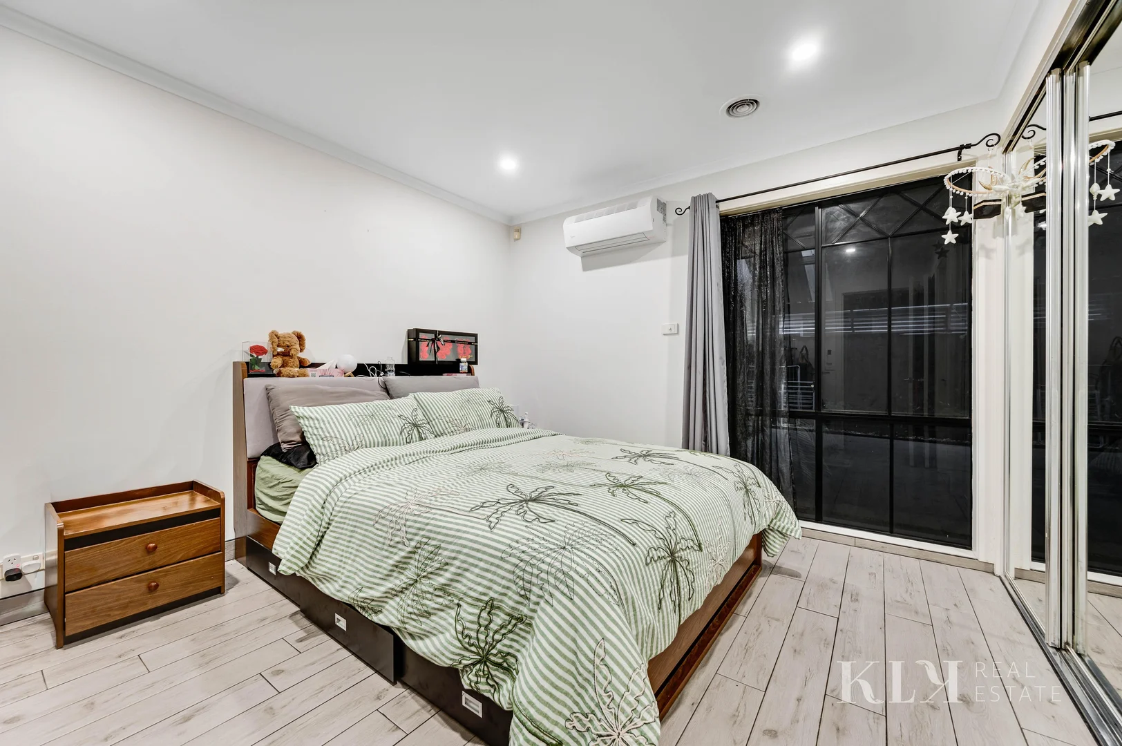 Additional image 11 of 28 Reading Close, Roxburgh Park VIC 3064