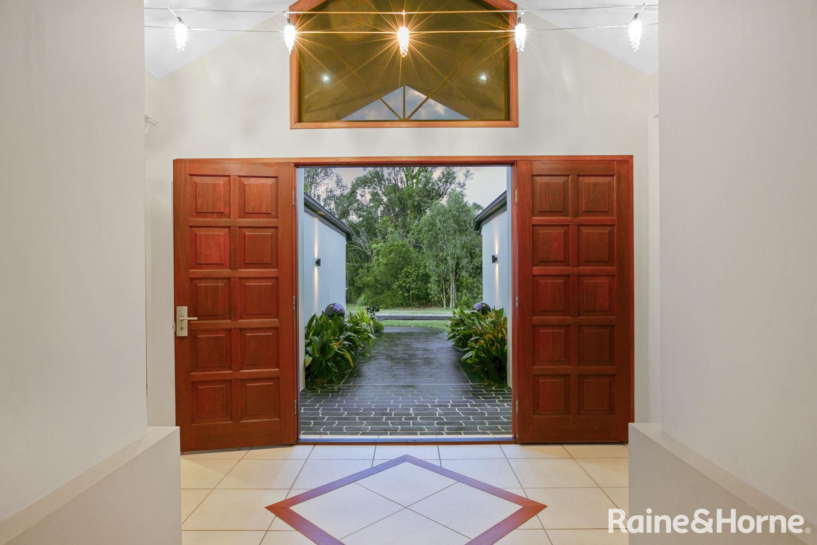 21 Sterling Castle Road, Tin Can Bay QLD 4580, Image 2