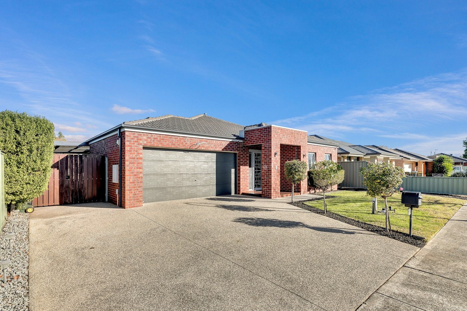 4 bedrooms House in 8 Sedgwick Road WYNDHAM VALE VIC, 3024