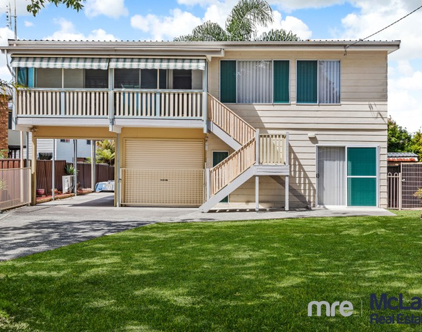 8 Macquarie Road, Mannering Park NSW 2259