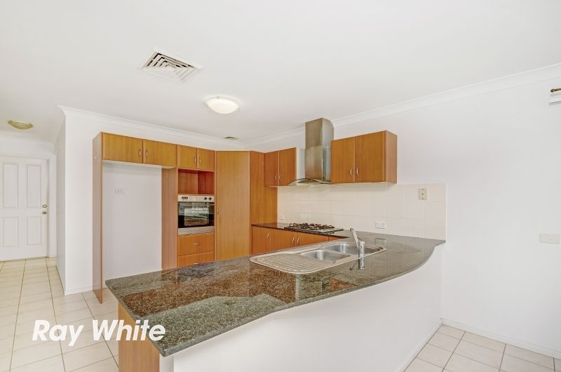 9 Drysdale Circuit, Beaumont Hills NSW 2155, Image 2