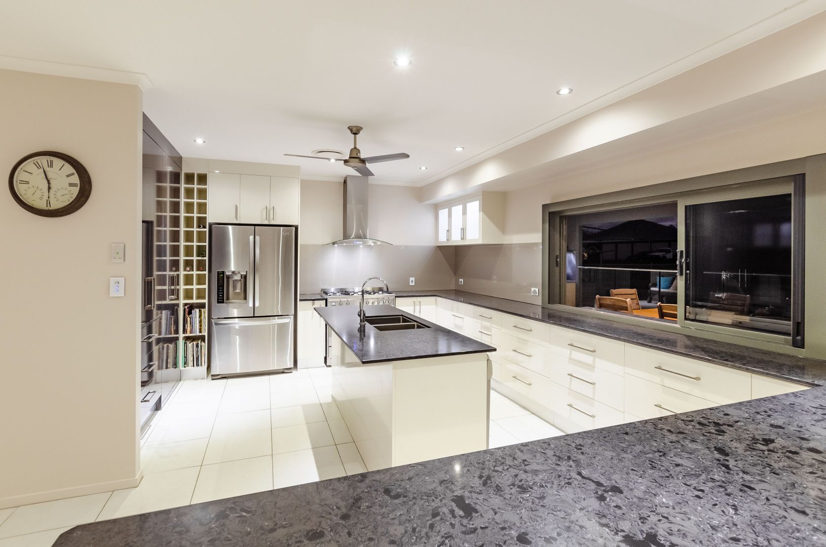 6 Jillaroo Close, Benaraby QLD 4680, Image 1