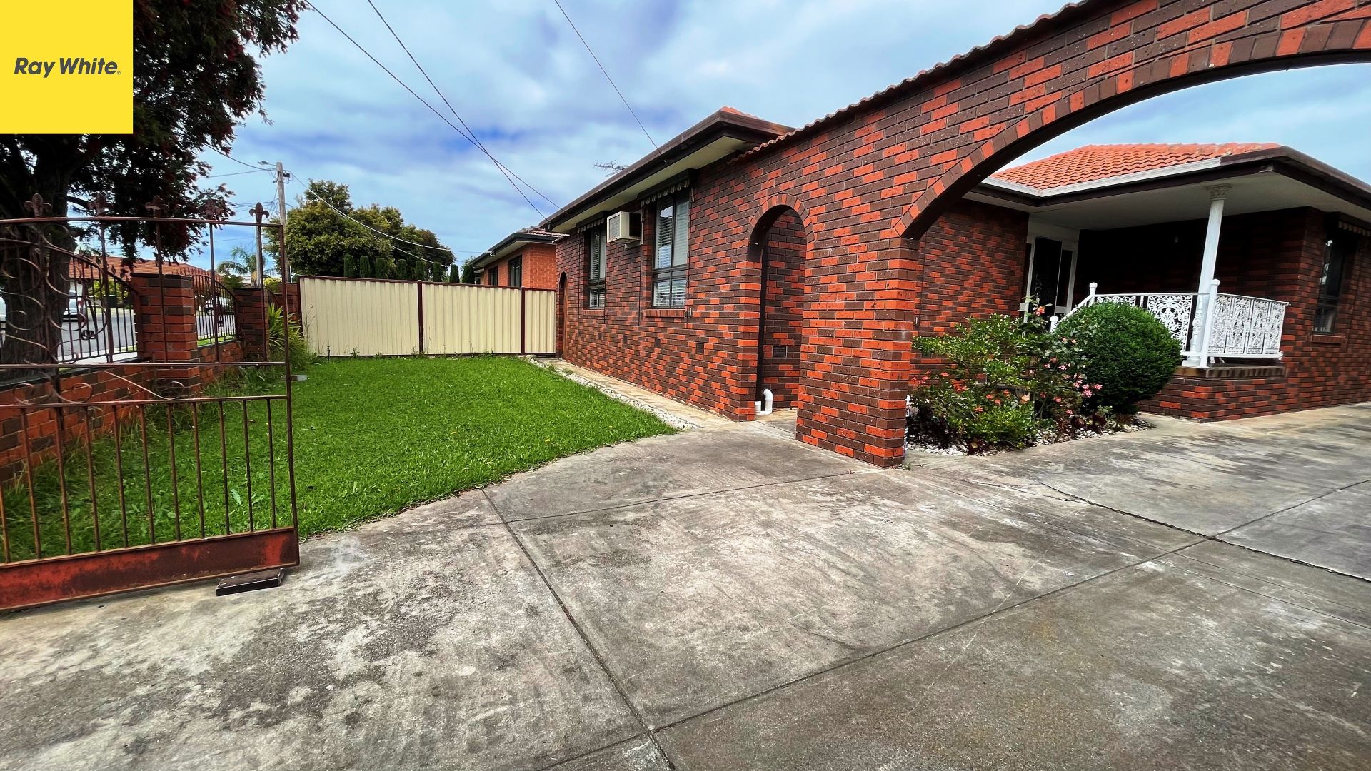 13 Carole Court, Seabrook VIC 3028 House For Rent 550 Domain