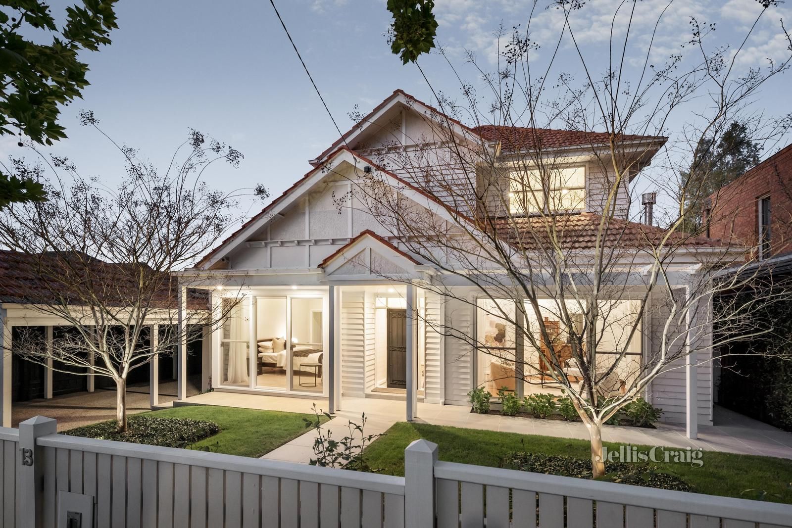 4 bedrooms House in 13 Renwick Street GLEN IRIS VIC, 3146