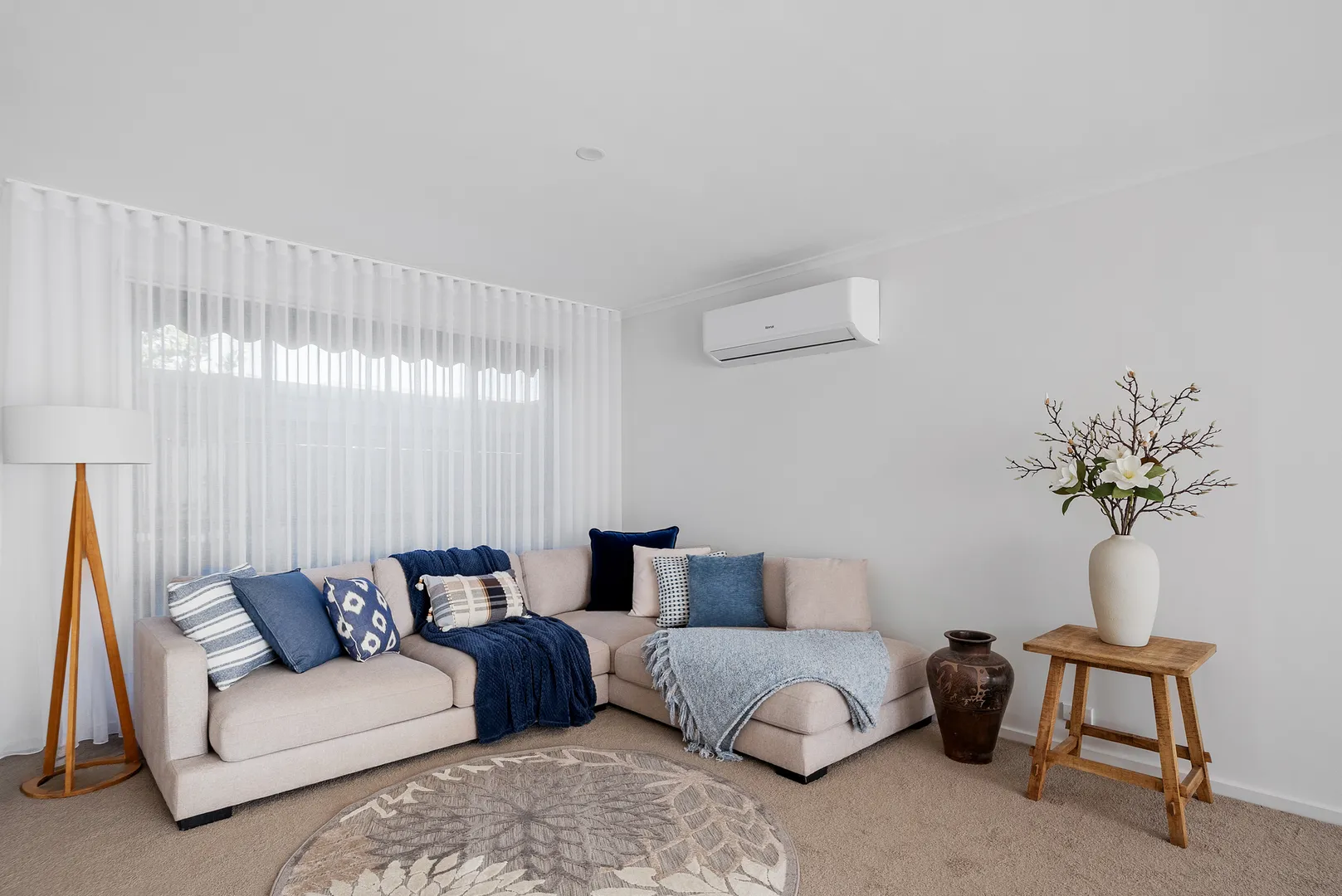 A Light Filled Sanctuary Meets Easy-care Lifestyle - View 4