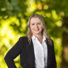 Your Local real estate agent Carly Derbyshire from 261-263 ...