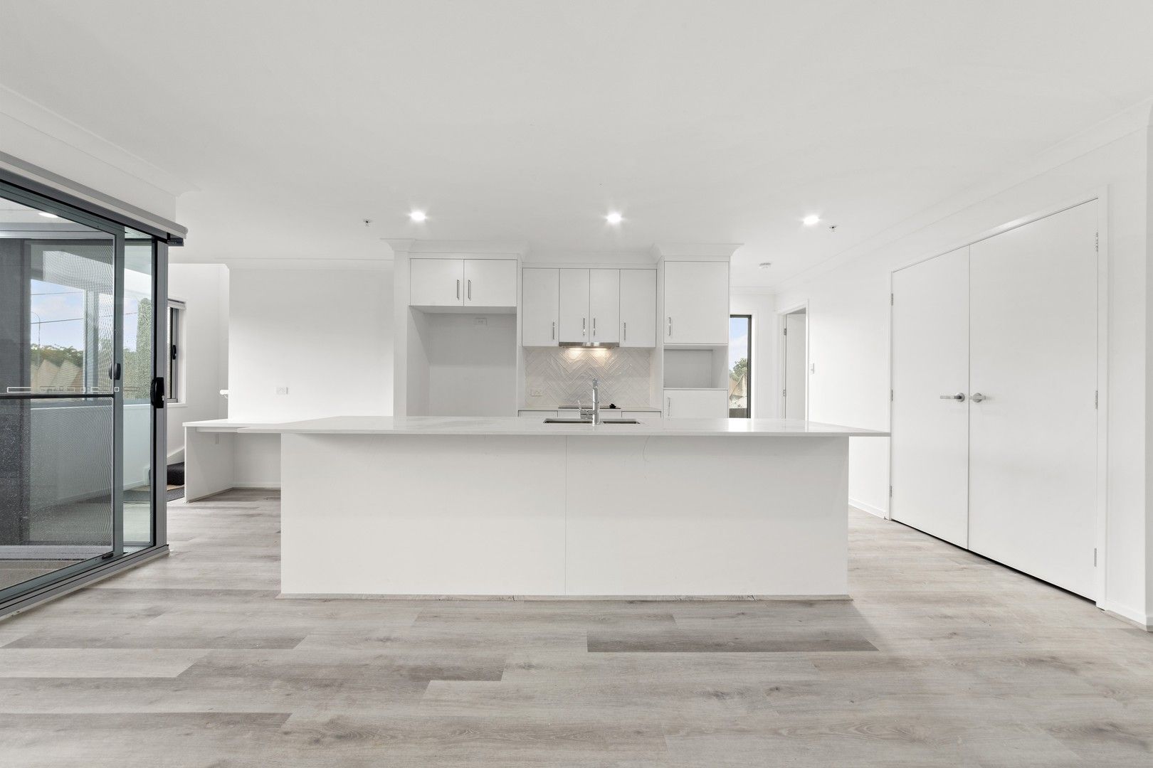 3 bedrooms Townhouse in 1/10 Railway Parade NERANG QLD, 4211