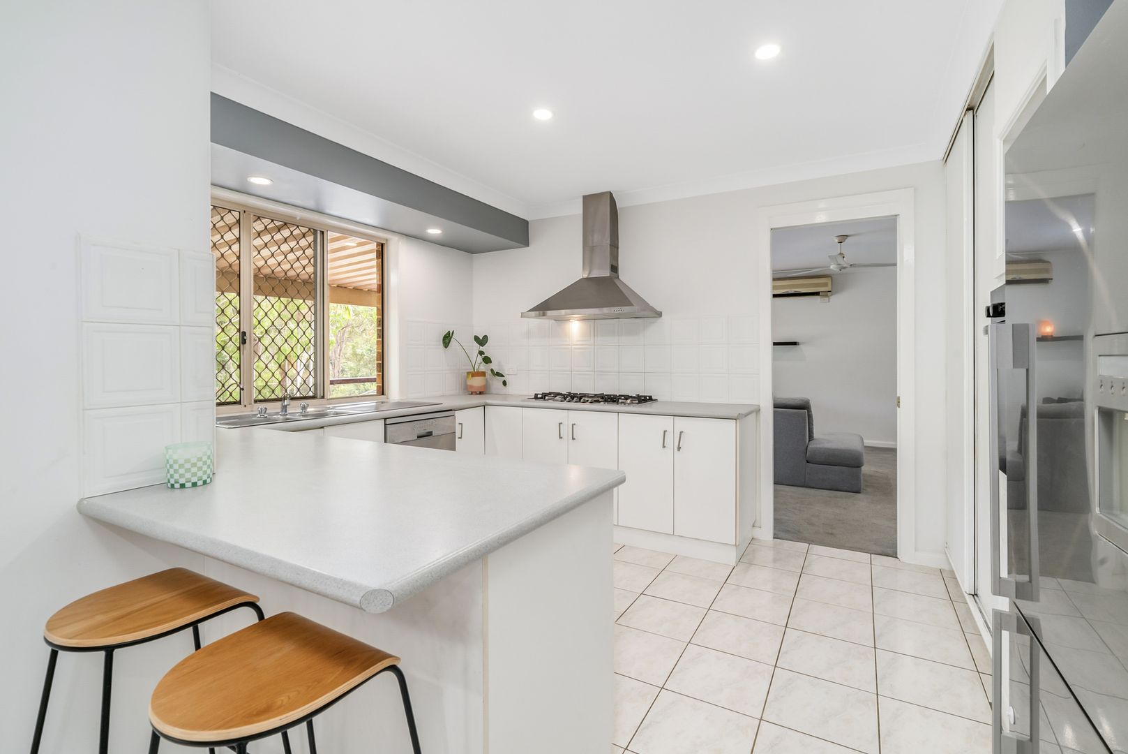 29A Ben Lomond Drive, Highland Park QLD 4211, Image 2