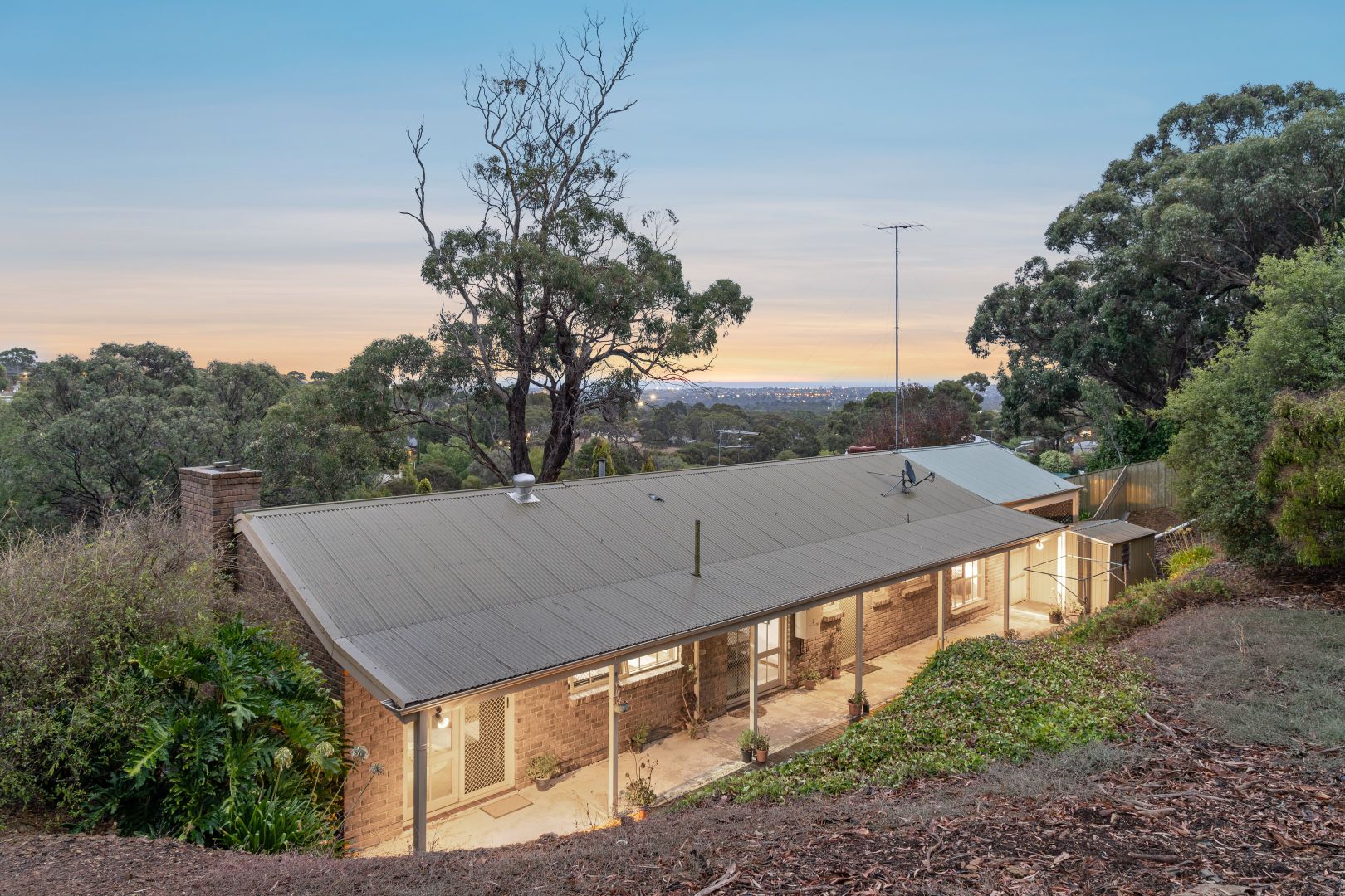 8 Challenger Court, Happy Valley SA 5159
