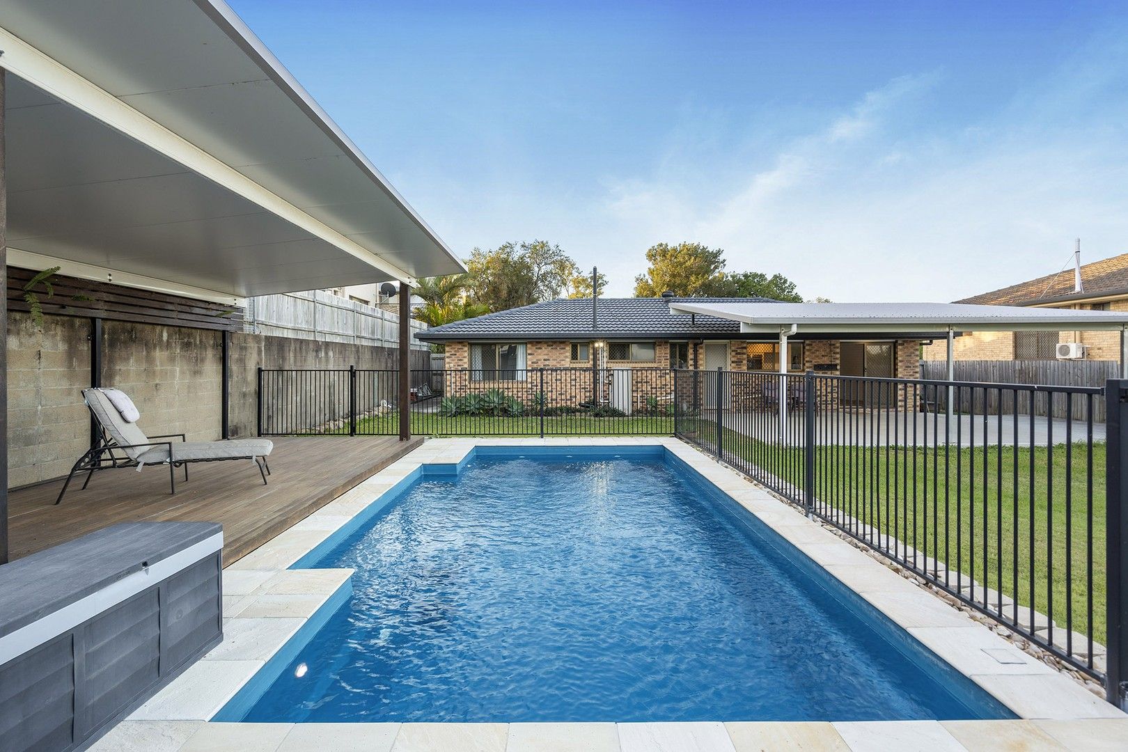 17 Firthshire Street, Mansfield QLD 4122 House For Rent Domain