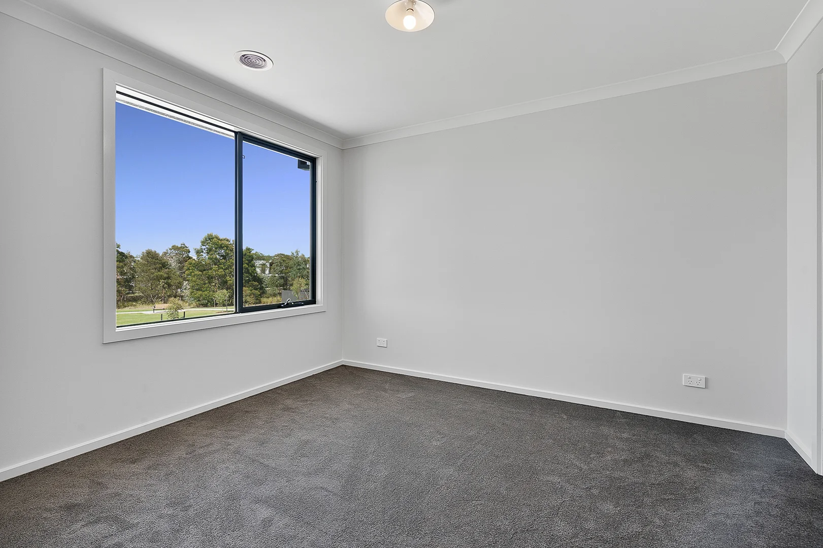 Additional image 6 of 37 Flaxlilly Crescent, Officer VIC 3809