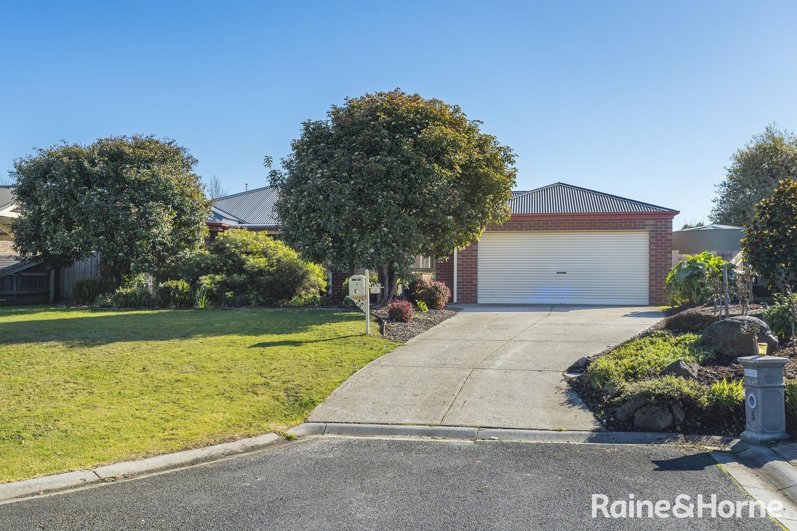 4 Mirella Court, Gisborne VIC 3437, Image 0