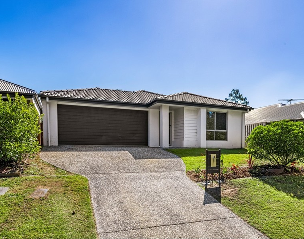 11 Outlook Crescent, Flagstone QLD 4280