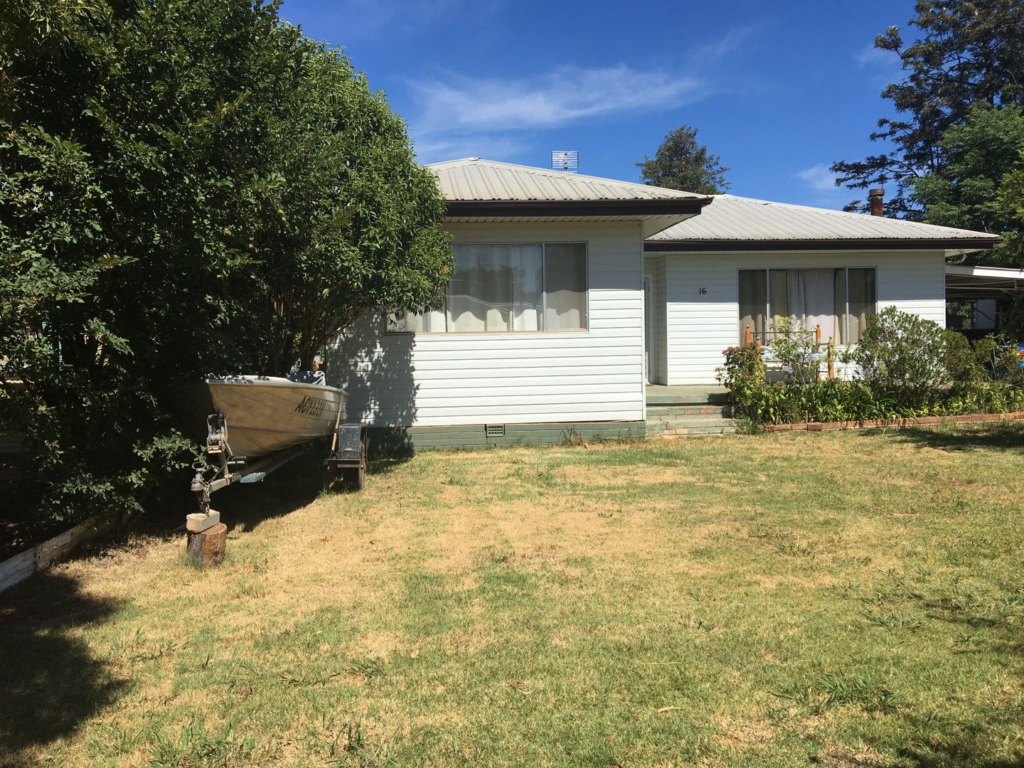 3 bedrooms House in 16 Elliott Street FORBES NSW, 2871