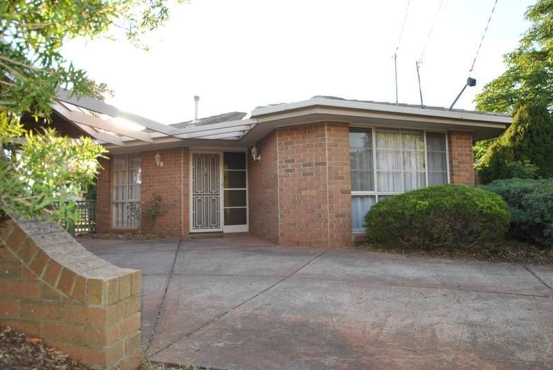 1 Paruna Place, HOPPERS CROSSING VIC 3029, Image 0