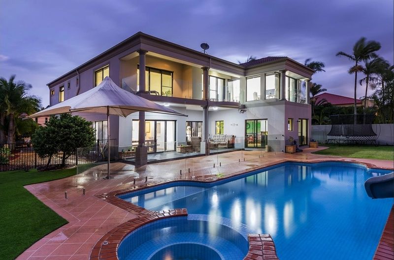 4 bedrooms House in 3115 Riverleigh Drive HOPE ISLAND QLD, 4212