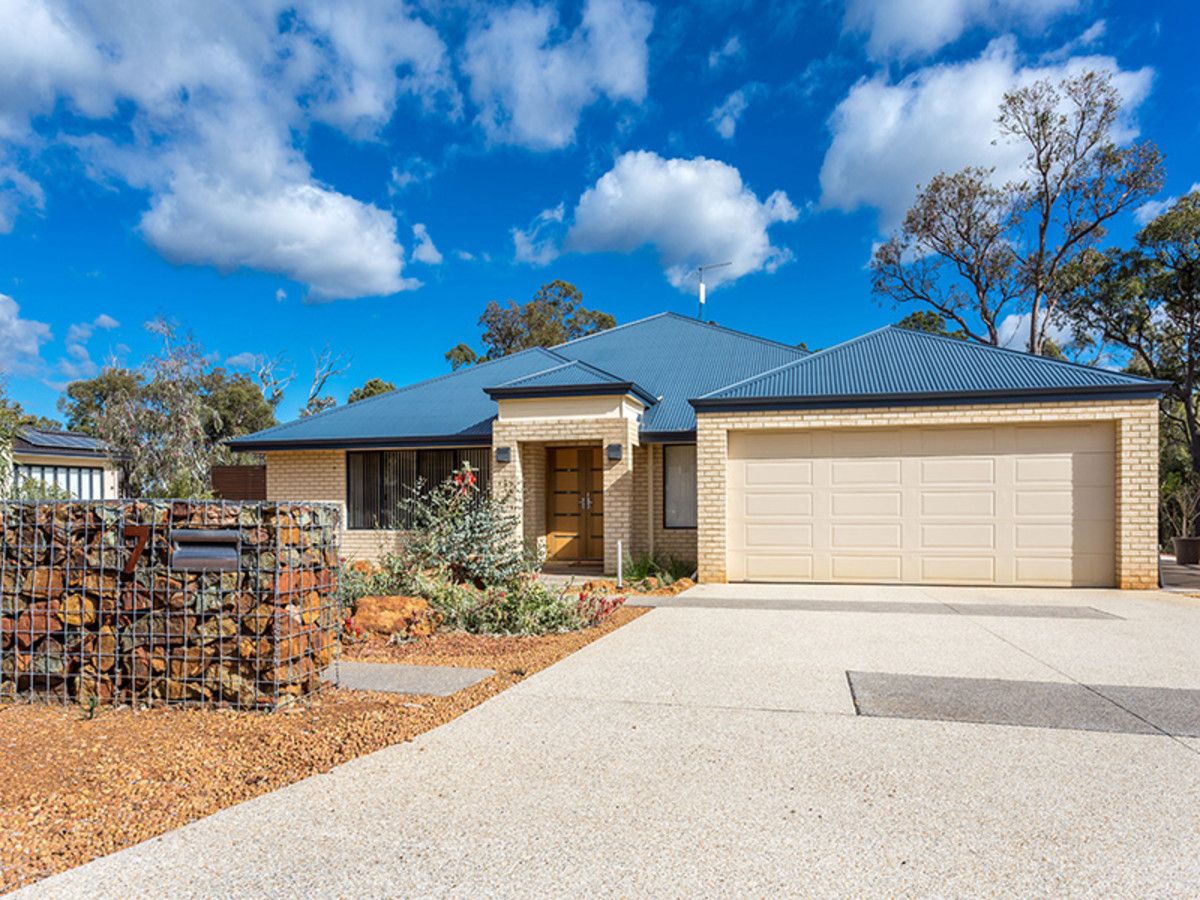 7 Skewes Way, Bedfordale WA 6112, Image 1