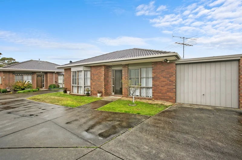 Primary image of 2/30 Hygeia St, Rye VIC 3941