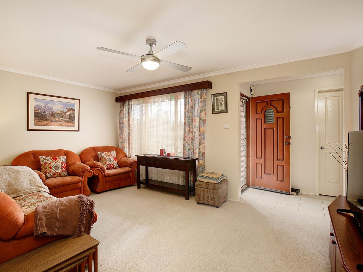 21 Harold Street, Hill Top NSW 2575, Image 2