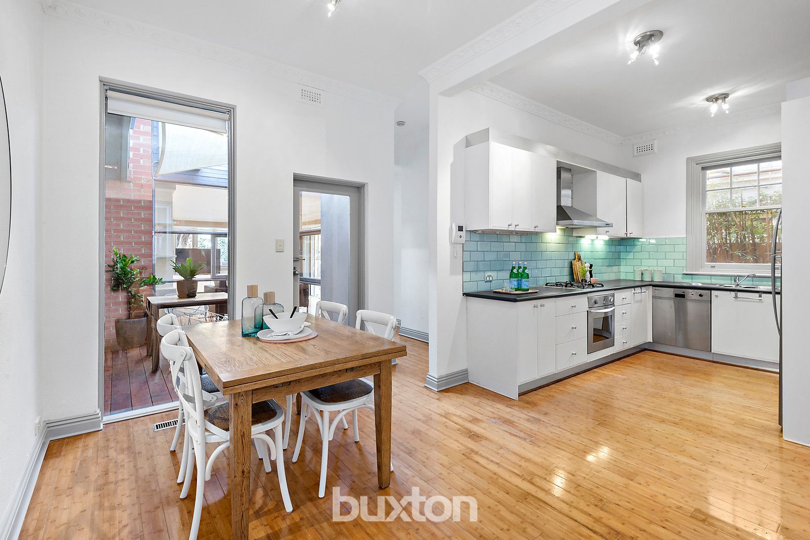 2/101 Addison Street, Elwood VIC 3184, Image 2