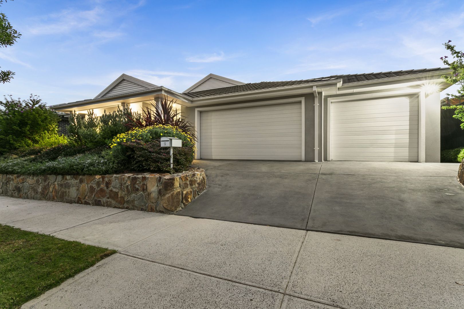 9 Riverhill Road, Officer VIC 3809, Image 1