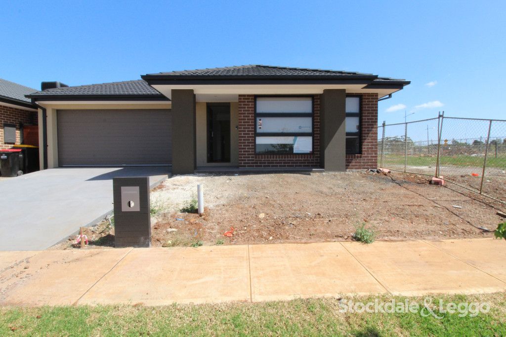 27 Restful Way, Rockbank VIC 3335 House For Rent 400 Domain