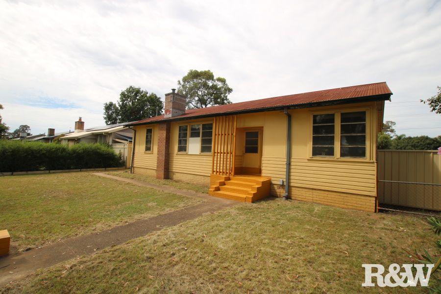 3 bedrooms House in 9 Griffiths Street NORTH ST MARYS NSW, 2760