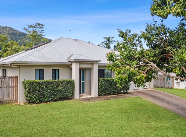 10 Ainscow Drive, Bentley Park QLD 4869